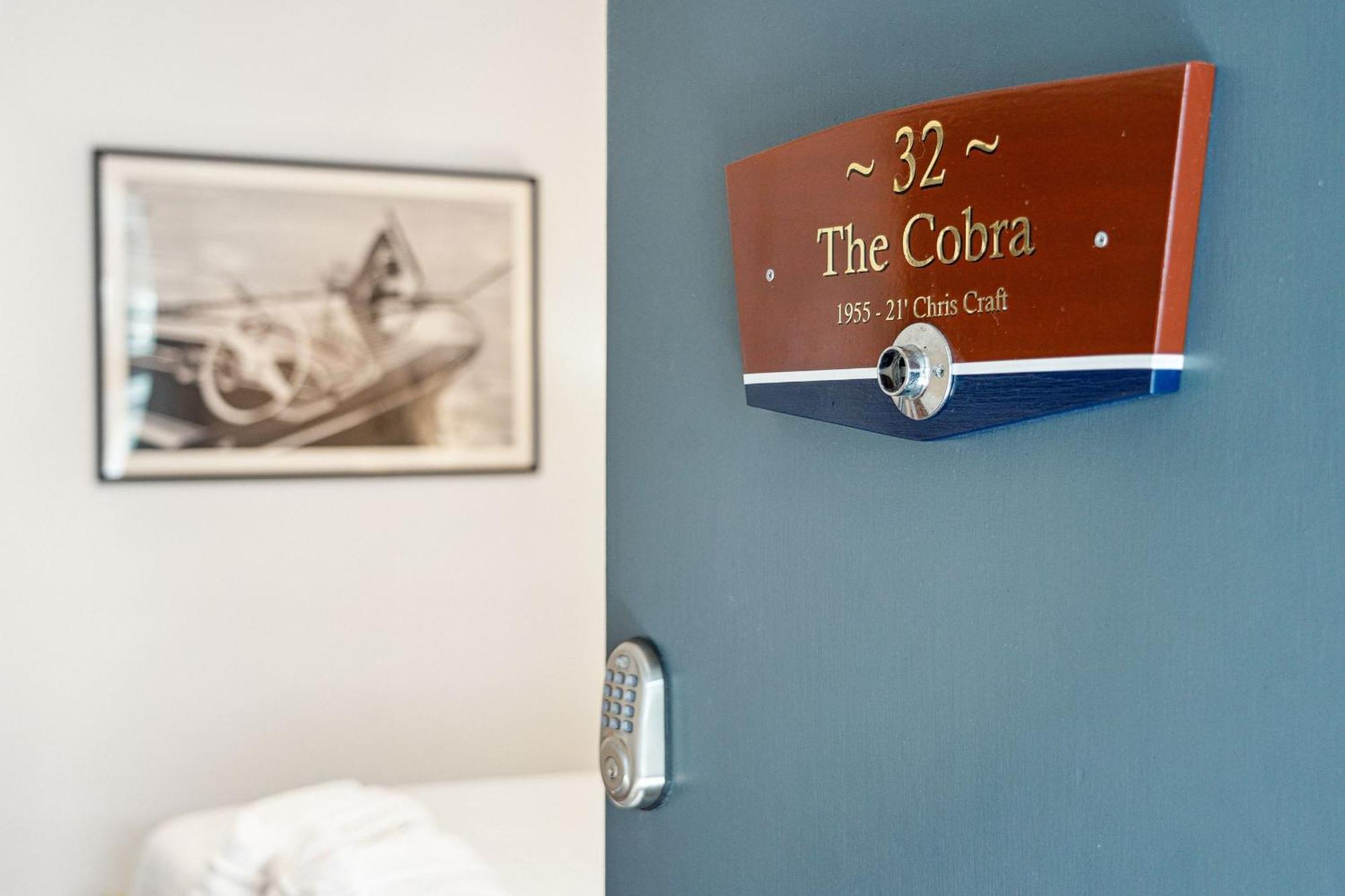 Folliday Inn - The Ariston - Room 34 フォーリービーチ エクステリア 写真